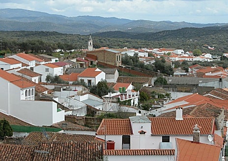 Imagen secundaria 1 - Rivera del Cala; Santa Olalla vista desde el cerro del Castillo