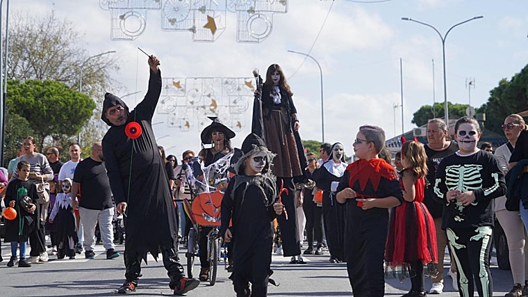 Un pasacalles de Halloween abrirá el evento en Mazagón