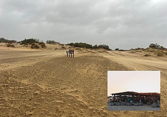 Estado actual de la playa de la Bota y en un detalle, el chiringuito desmontado