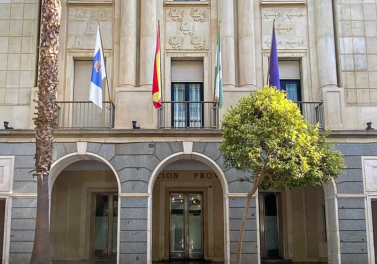 Fachada de la Diputación Provincial de Huelva