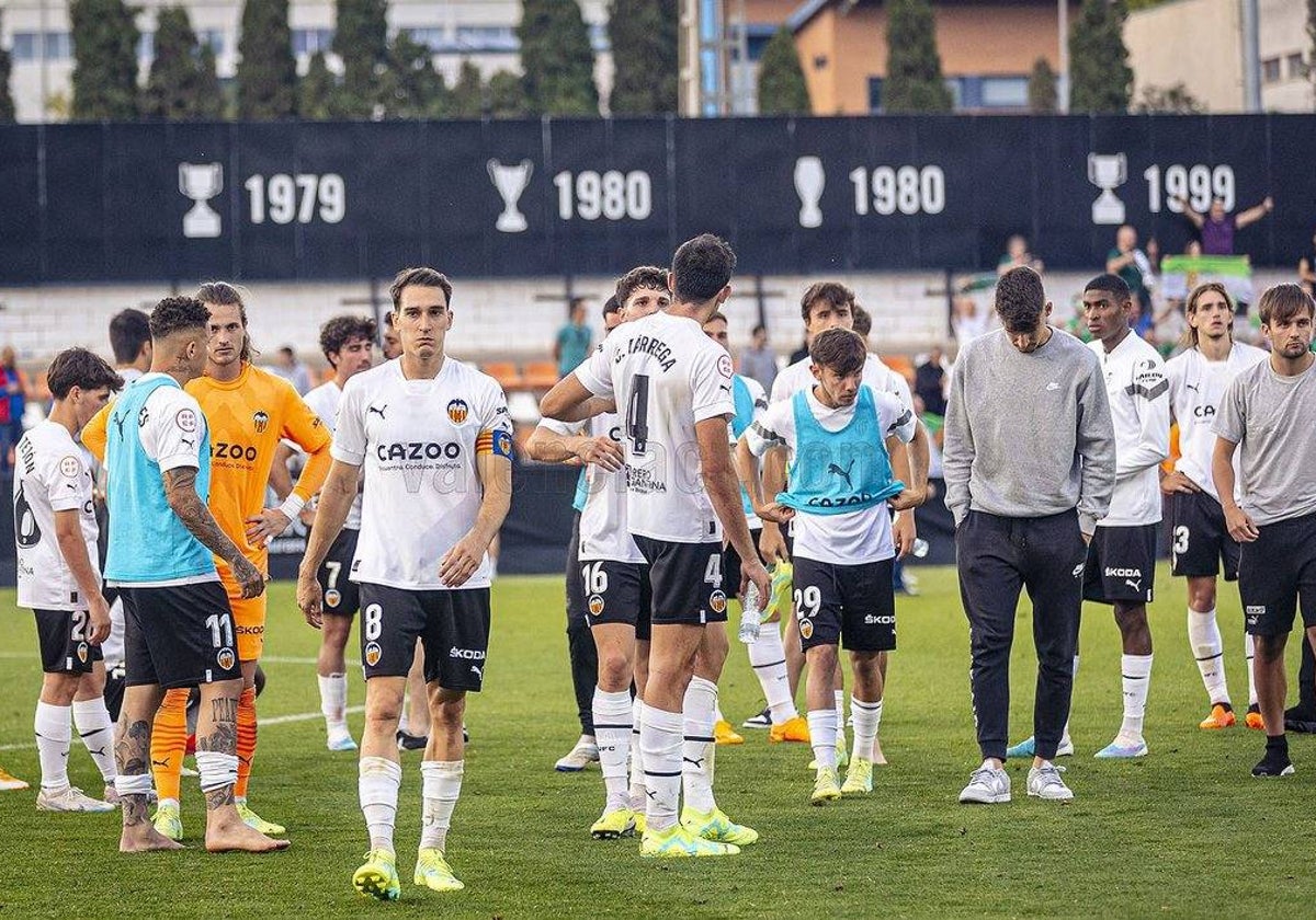 Decepción en los jugadores del Valencia-Mestalla