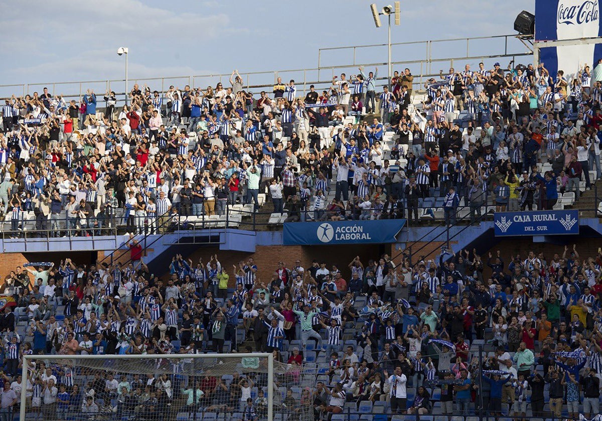 La afición del Decano el pasado domingo en el choque ante la Gimnástica Segoviana