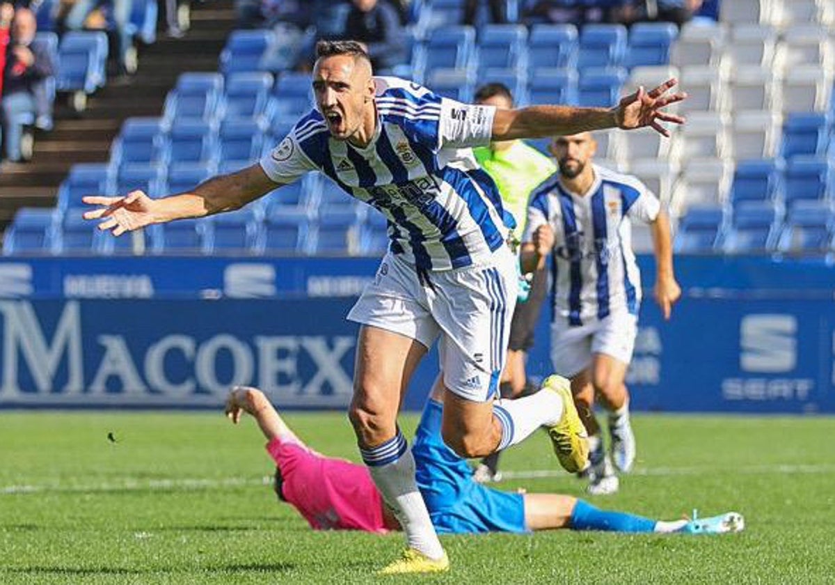 Pablo Caballero celebrando un gol esta temporada