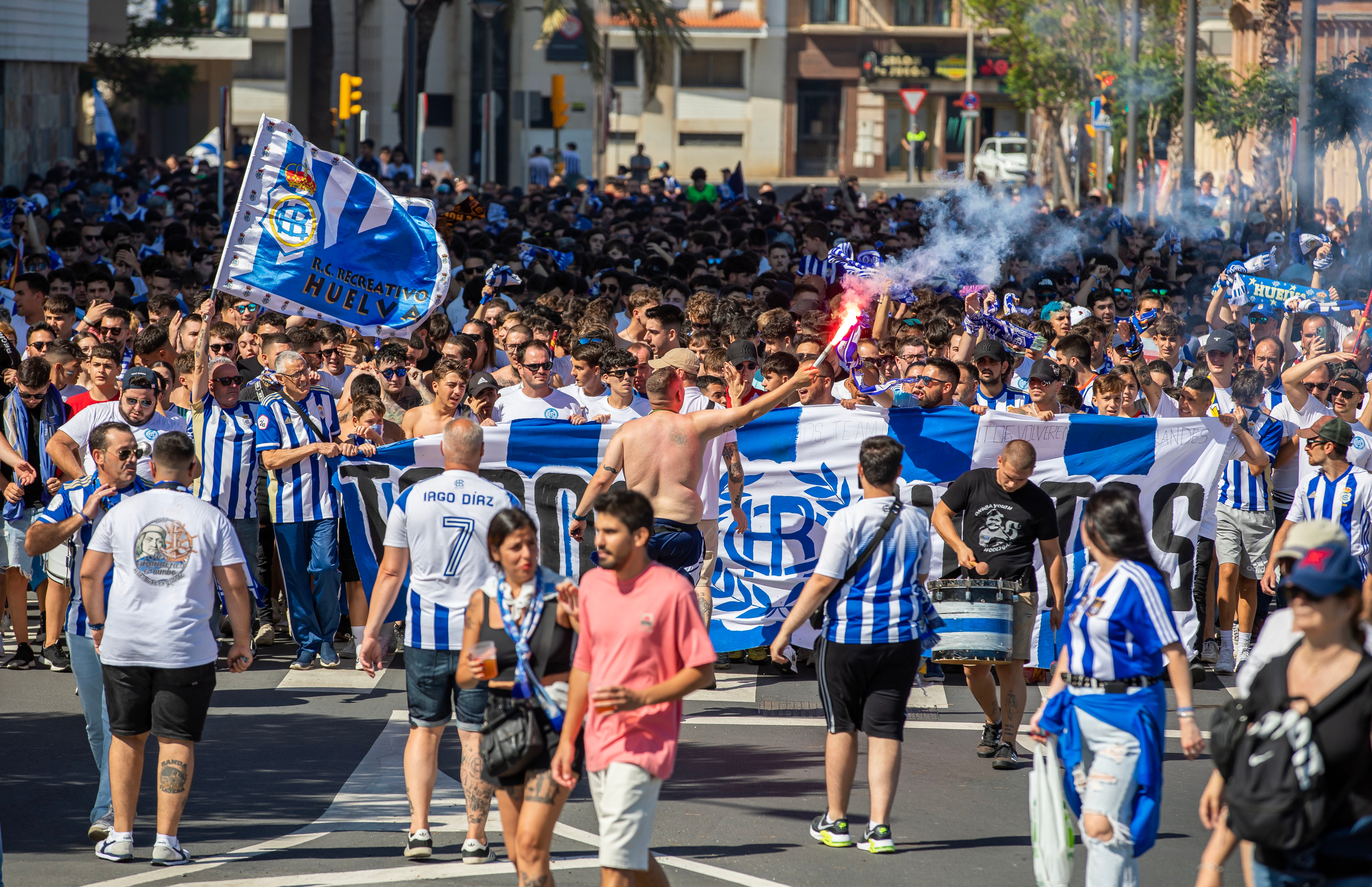 Recreativo-Cacereño: La tribu del recreativismo invoca el ascenso