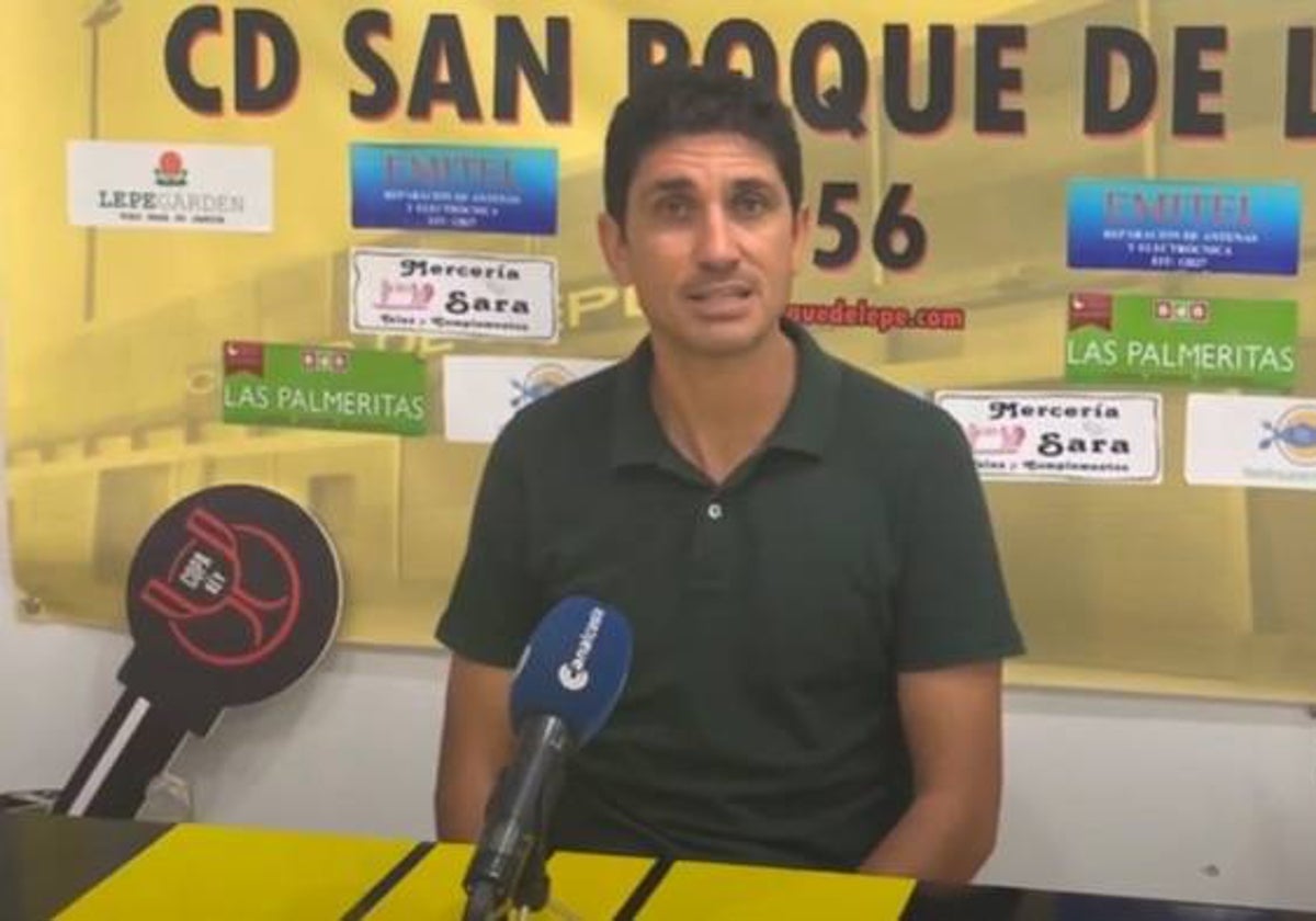 Juanma Pavón, entrenador del San Roque de Lepe