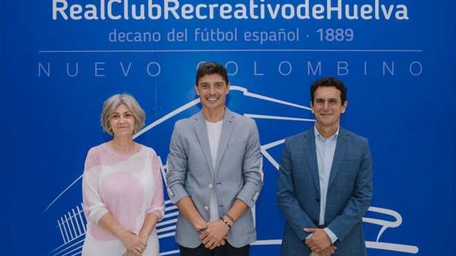 Jesús Vázquez junto a Begoña Calderón y Antonio Manuel Carrasco esta mañana