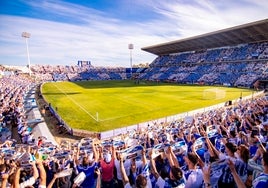 ¿Cuál es el precio medio de un abono en Primera Federación? ¿El del Recreativo es más caro o más barato que el del resto de sus rivales?