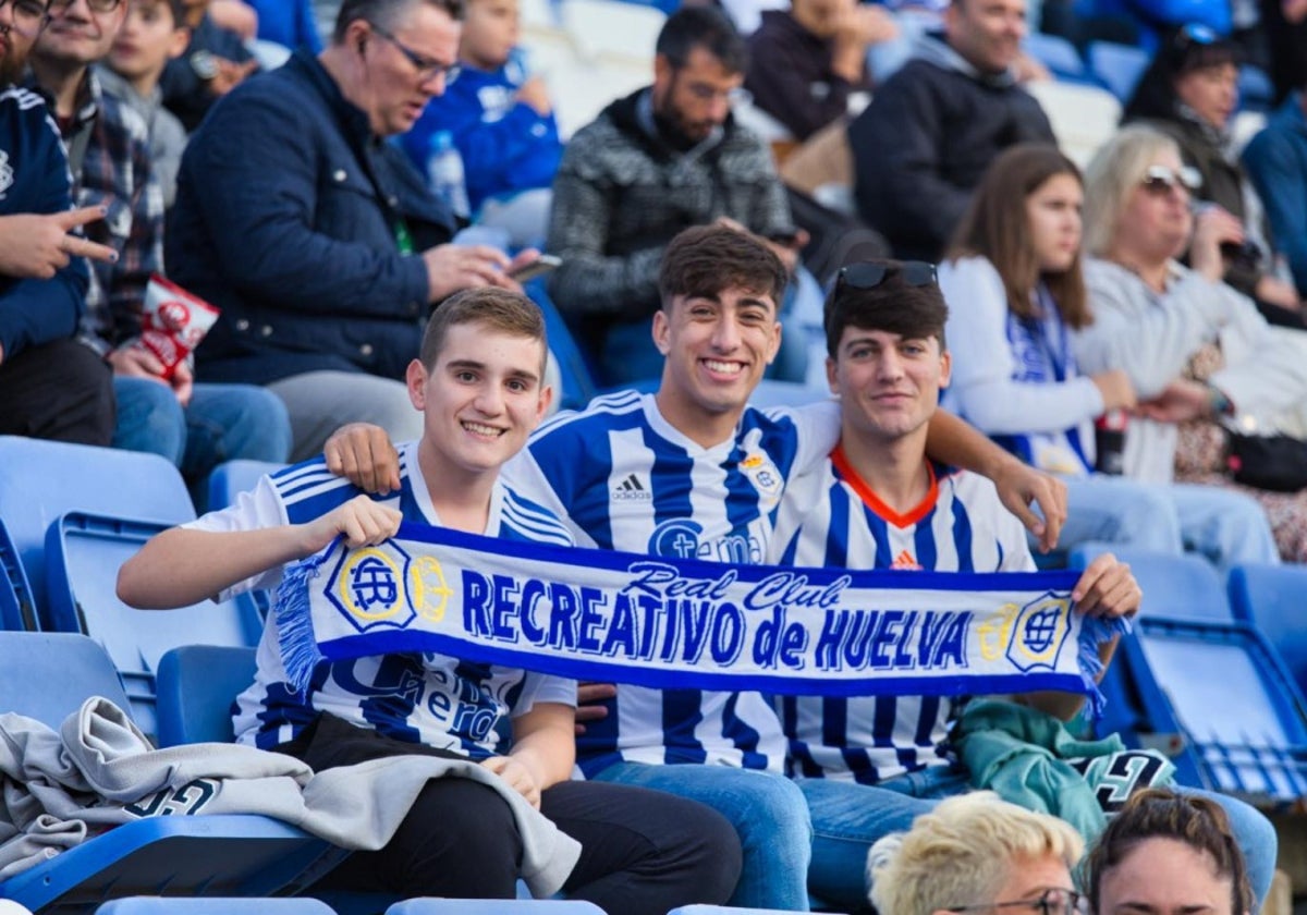 La afición del Recreativo sigue renovando sus abonos a un buen ritmo