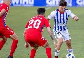 David Alfonso baja de categoría pero ficha por el histórico Numancia de Javi Moreno