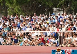 Gran ambiente en Punta Umbría para ver el Recreativo-Sevilla Atlético