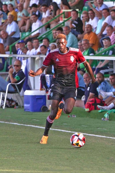 Rahim progresa por la banda