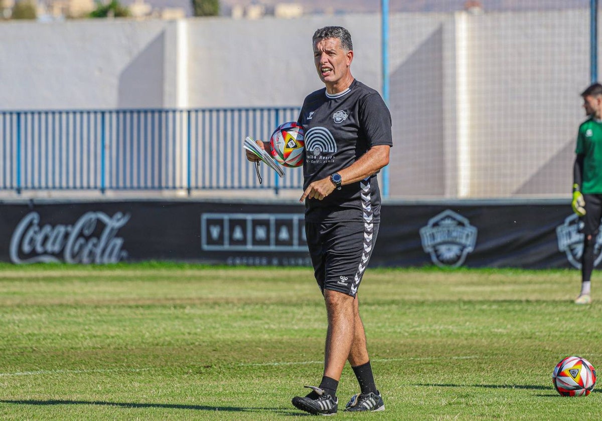 Alejandro Sandroni en el entrenamiento de este viernes del Intercity