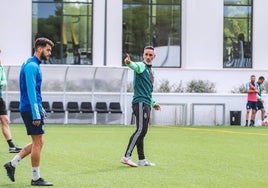 Abel Gómez: «El Atlético de Madrid B tiene jugadores de características similares al Castilla»