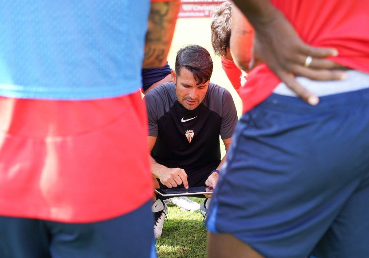 Lolo Escobar en un entrenamiento del Algeciras