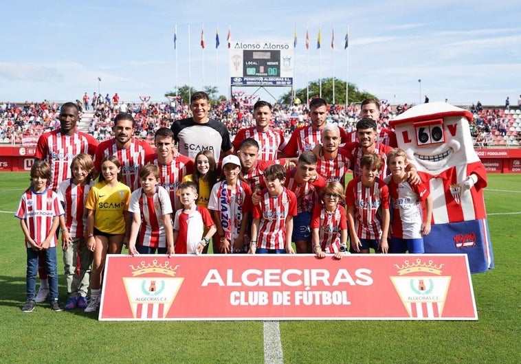 Formación inicial del Algeciras CF antes de un encuentro de esta temporada liguera