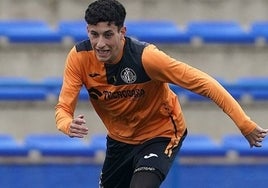 El onubense Moi Parra se desvincula del Getafe y ficha por la Balompédica Linense hasta junio