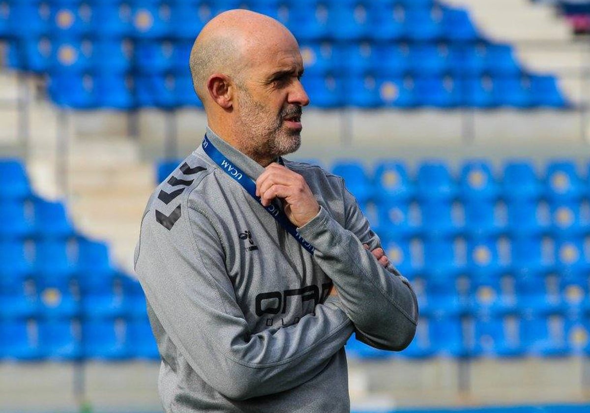 Alberto Monteagudo en su primer entrenamiento técnico del UCAM Murcia