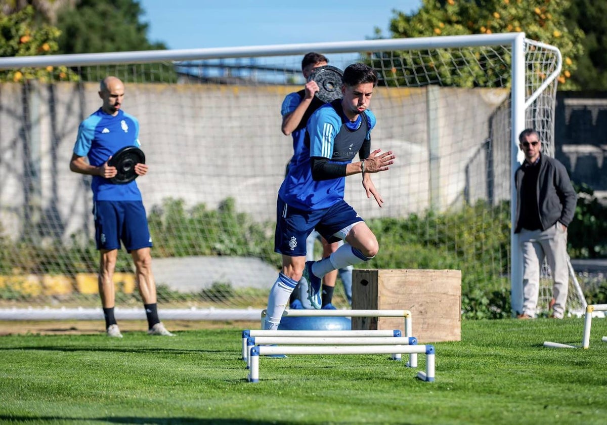 Alberto Trapero en pleno esfuerzo en un entrenamiento con el Decano