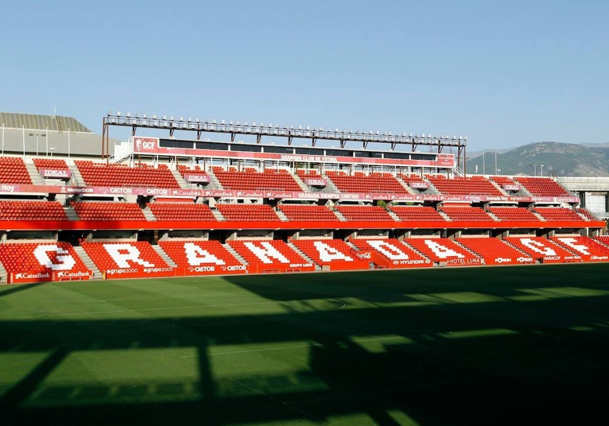 Finalmente el Recreativo de Huelva jugará con el filial nazarí en el estadio Nuevo Los Cármenes