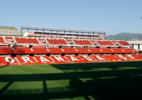 Finalmente el Recreativo de Huelva jugará con el filial nazarí en el estadio Nuevo Los Cármenes