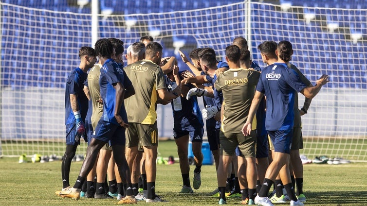 El primer día de la pretemporada del Recreativo de Huelva 2024-25, en imágenes