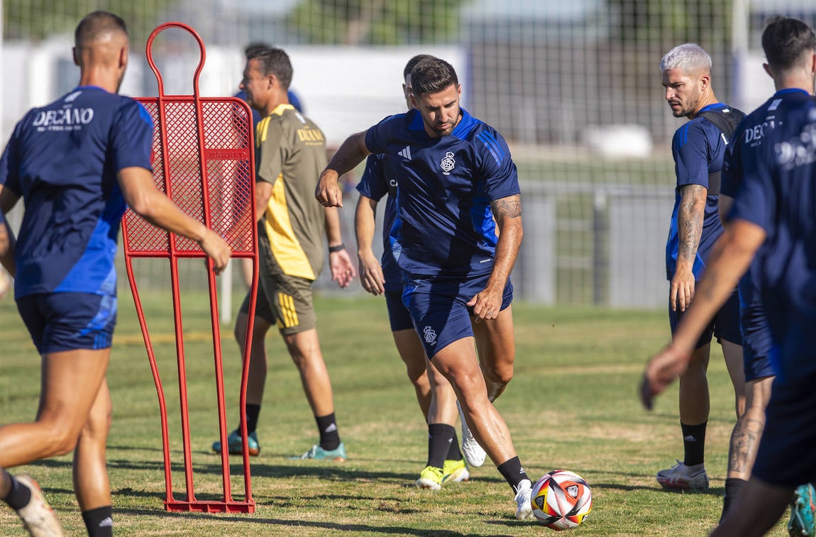 El primer día de la pretemporada del Recreativo de Huelva 2024-25, en imágenes