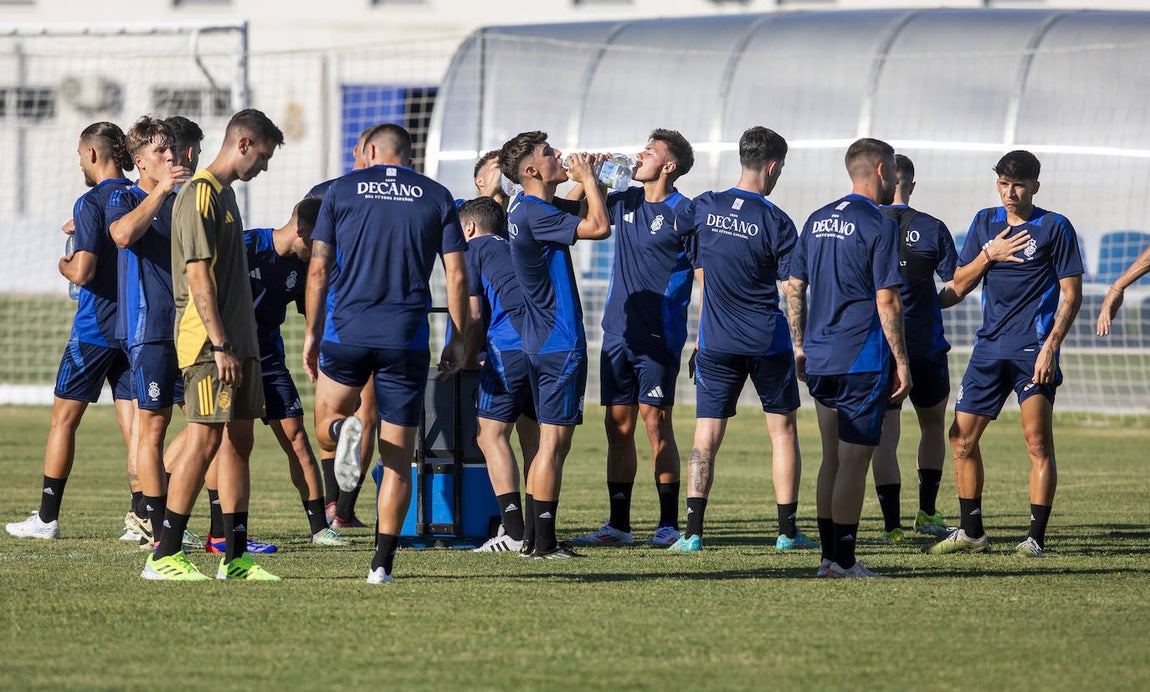 El primer día de la pretemporada del Recreativo de Huelva 2024-25, en imágenes