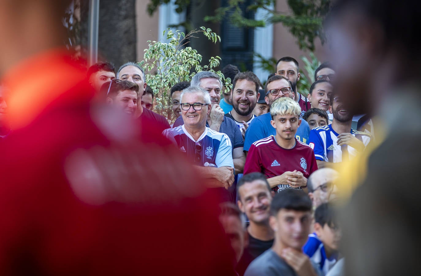 Presentación de las equipaciones: Así lucirá en los partidos y en los entrenamientos el Recreativo 2024/25