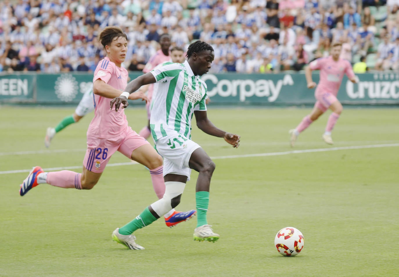 Todas las imágenes que ha generado la visita del Recreativo al filial del Betis