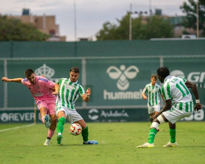 Todas las imágenes que ha generado la visita del Recreativo al filial del Betis