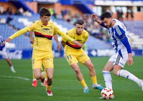 Imagen secundaria 1 - Crónica Recreativo - Sanluqueño: Otra final por la permanencia que el Decano no sabe ganar (0-0)