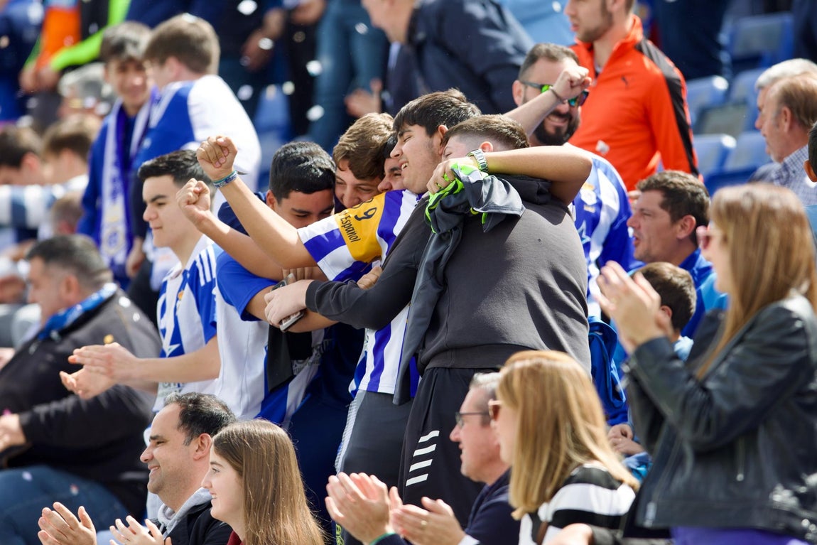 Las mejores imágenes de la victoria del Recreativo ante el Yeclano