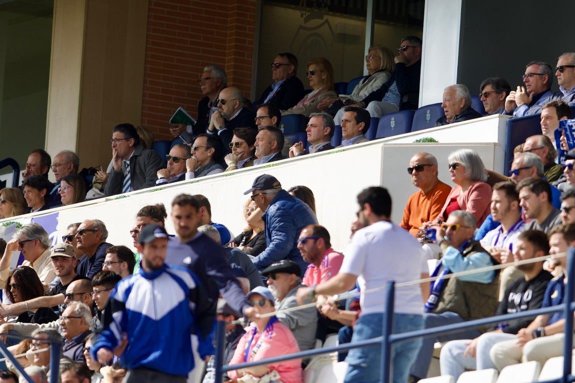 Las mejores imágenes de la victoria del Recreativo ante el Yeclano