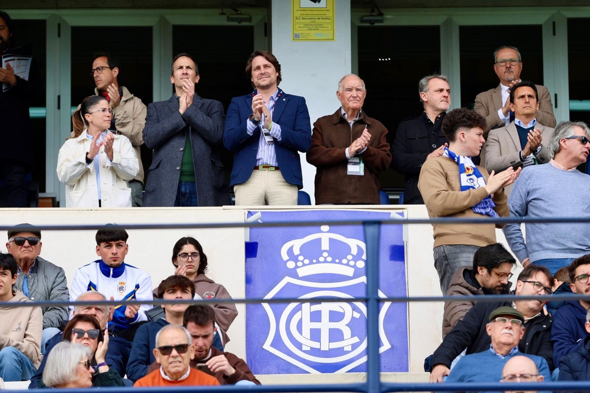 Recreativo - Castilla, en imágenes: La afición acabó muy cabreada
