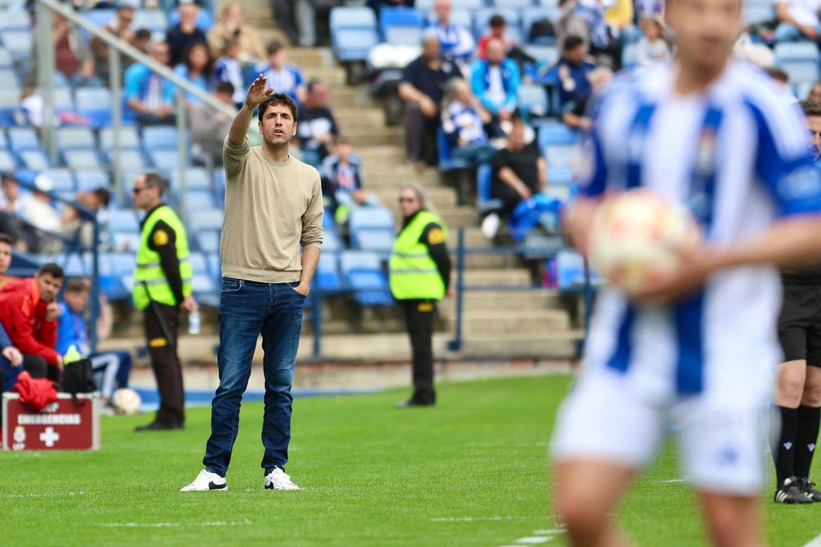 Recreativo - Castilla, en imágenes: La afición acabó muy cabreada