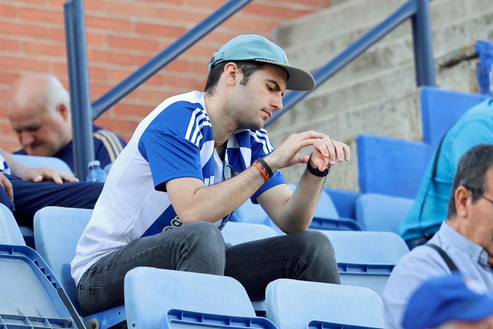 El descenso del Recreativo de Huelva tras perder con el Mérida, en imágenes