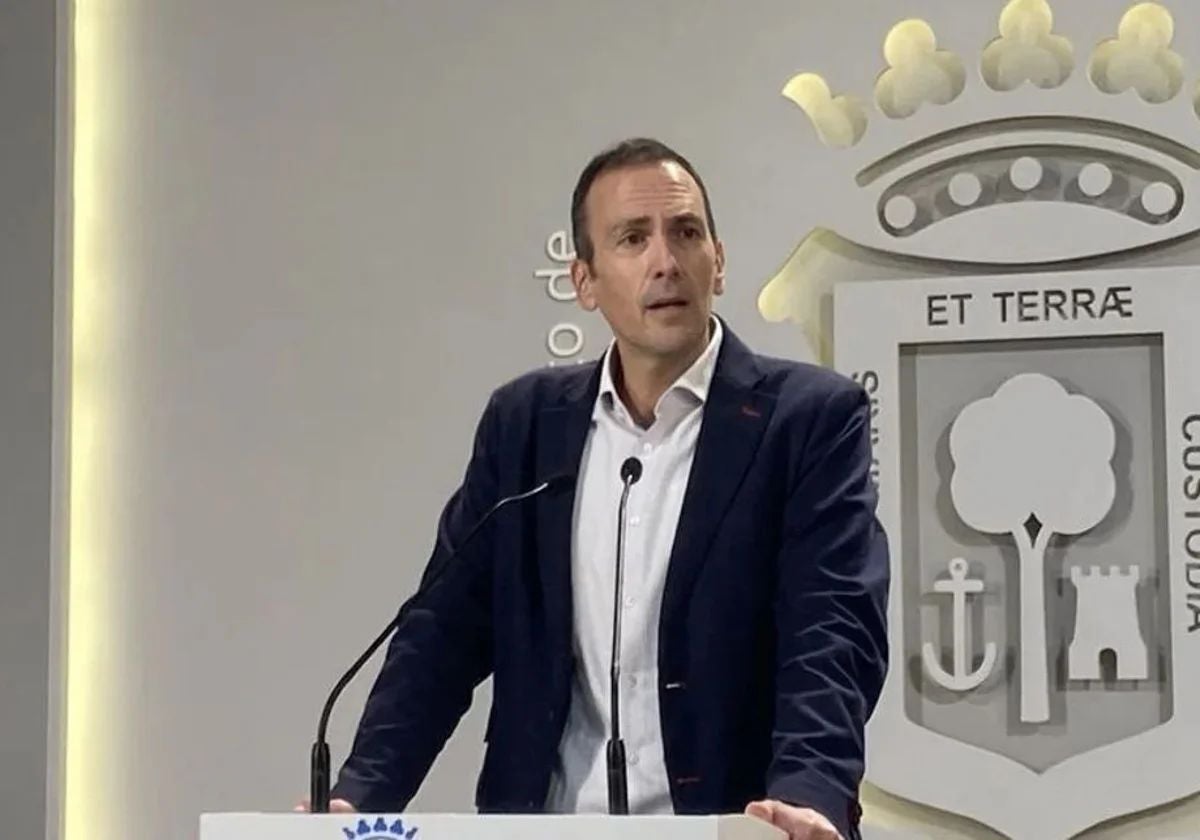 Paco Muñoz, en una rueda de prensa