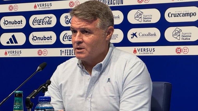 Pedro Morilla: «No vengo por dinero, sino por llevar al Recreativo a donde se merece»