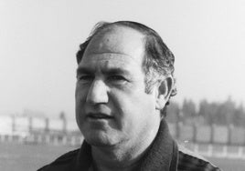 Muere Manolo Cardo, que fue futbolista y entrenador del Recreativo