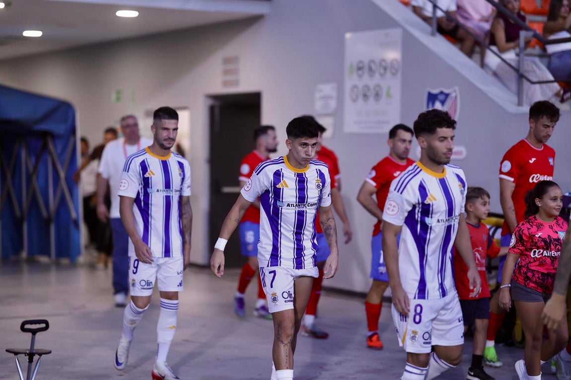 Las imágenes de la victoria del Recre en Estepona