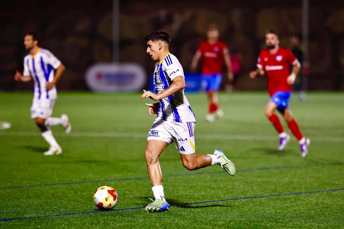 Las imágenes de la victoria del Recre en Estepona