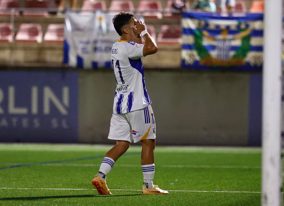 Las imágenes de la victoria del Recre en Estepona