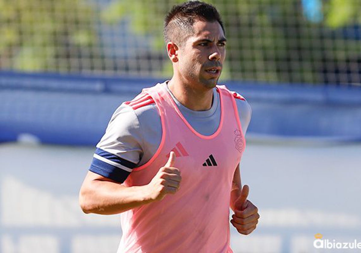 El delantero Roni durante un entrenamiento albiazul en la Ciudad Deportiva