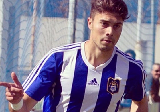 José Naranjo en un partido con el filial del Recreativo de Huelva