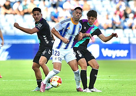 Imagen secundaria 1 - Crónica del Recreativo- Atlético Malagueño: Morilla ve la botella medio llena; la afición medio vacía (1-0)