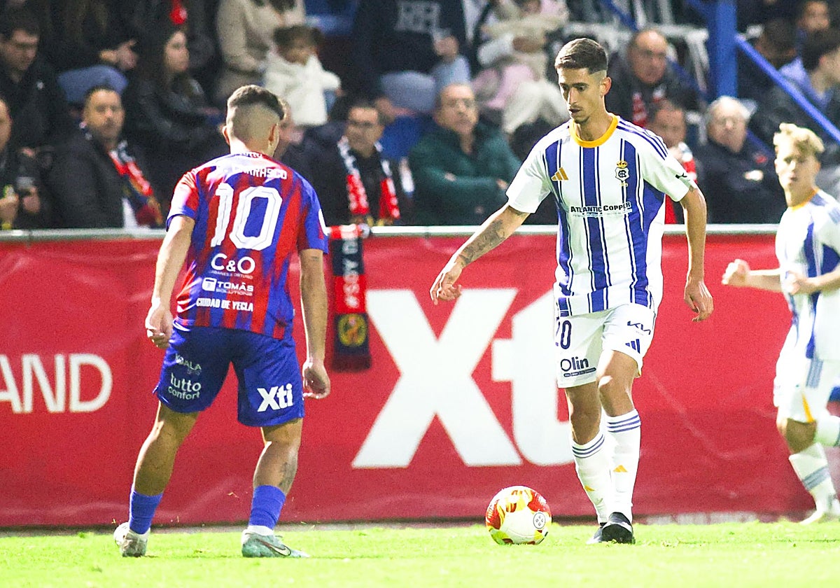 Mario da Costa saltó al césped del estadio La Constitución por Caye Quintana en el descanso