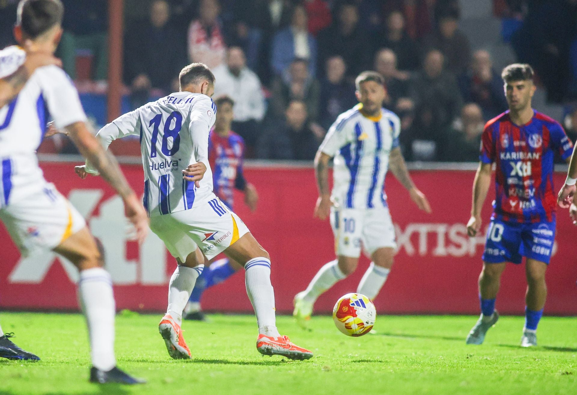 Las imágenes de la derrota del Recreativo ante el Yeclano en La Constitución