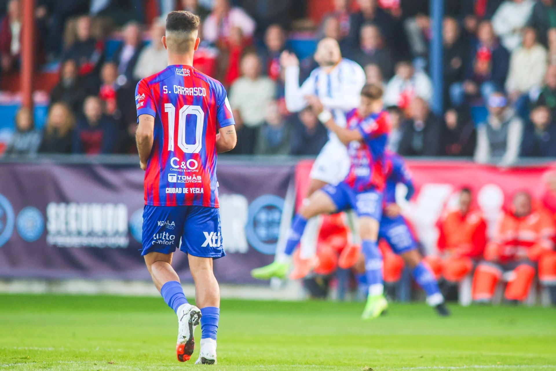 Las imágenes de la derrota del Recreativo ante el Yeclano en La Constitución