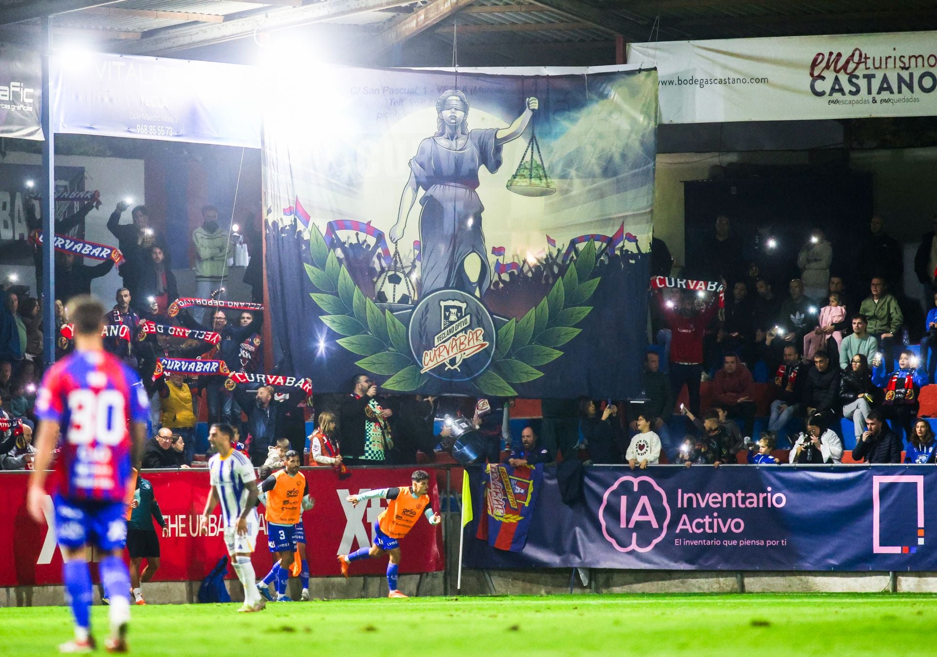 Las imágenes de la derrota del Recreativo ante el Yeclano en La Constitución