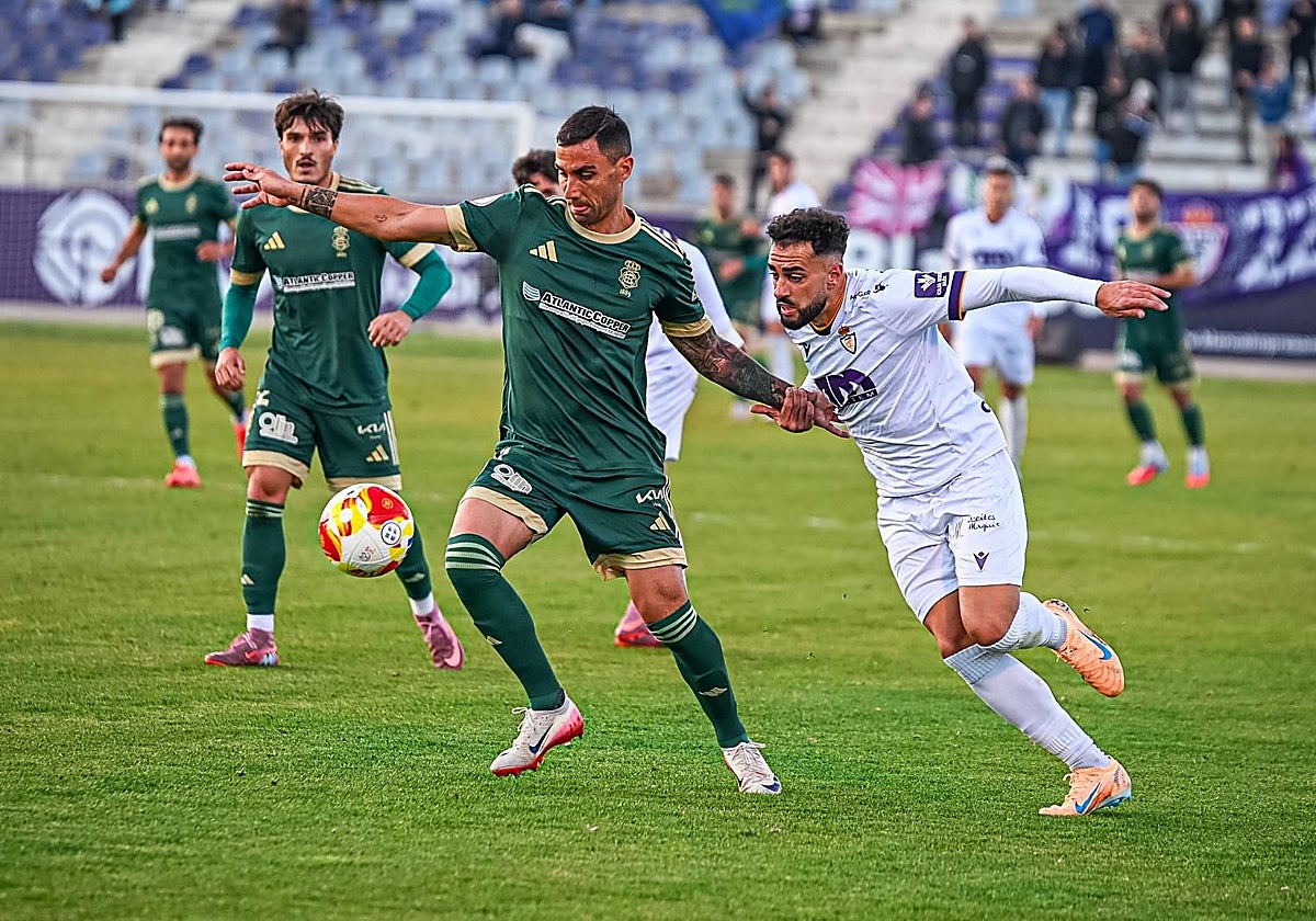 Bonaque durante la dura derrota cosechada por el Decano ante el Jaén en La Victoria